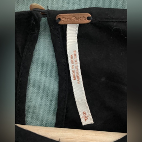 Free People Embroidered Boho Mini Dress Black Floral Cotton Peasant Size Small - Picture 4 of 6